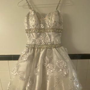 Beautiful girls 12/14